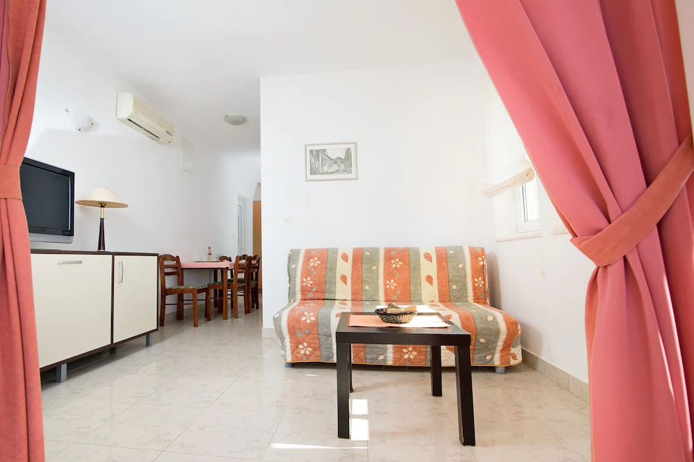 Apartments Ksenija