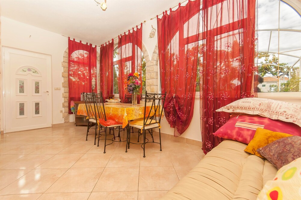 Apartments Ljiljana