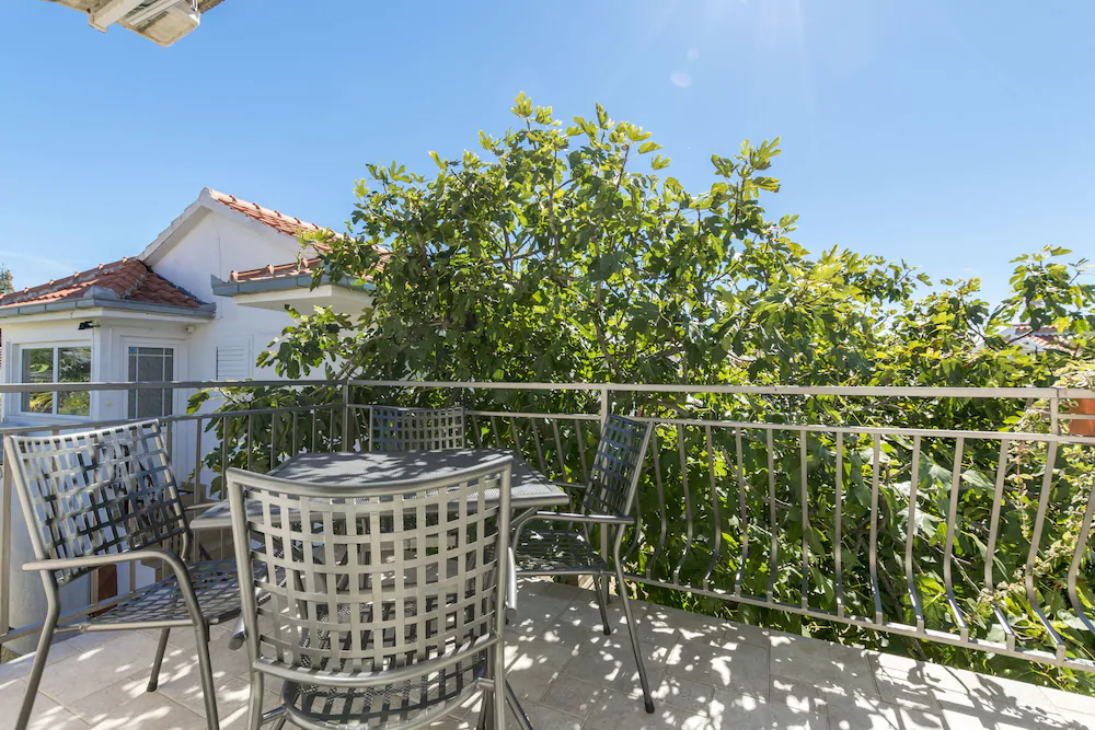 Apartments Ljubomir
