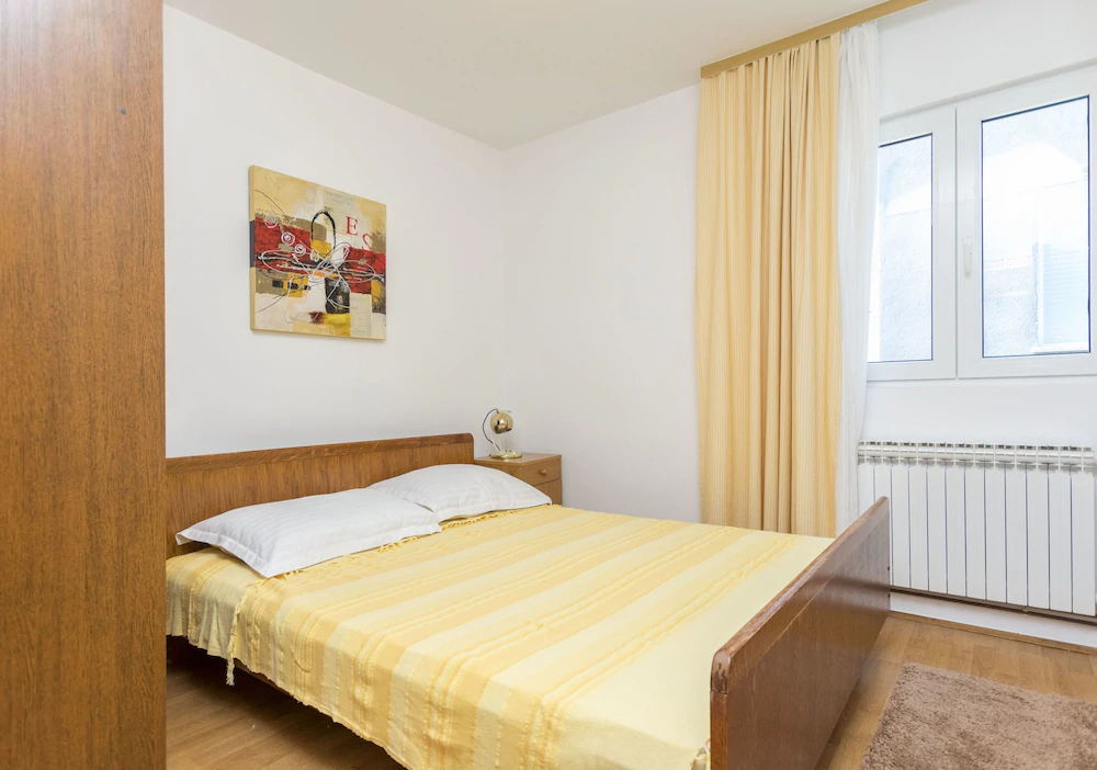 Apartments Ljubomir