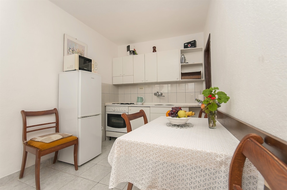 Apartments Luca