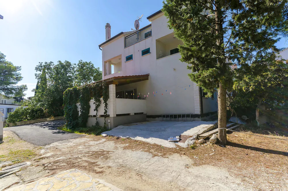 Apartments Lucija