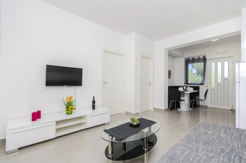 Apartments Maja