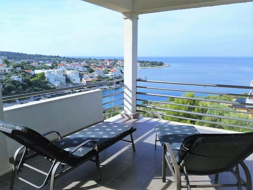 Apartments Matan