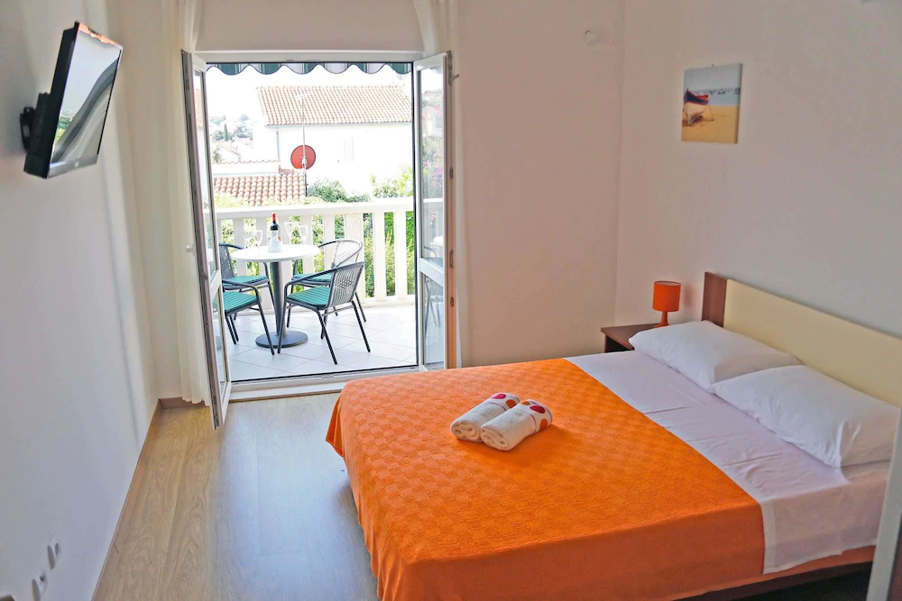 Apartments Mijic
