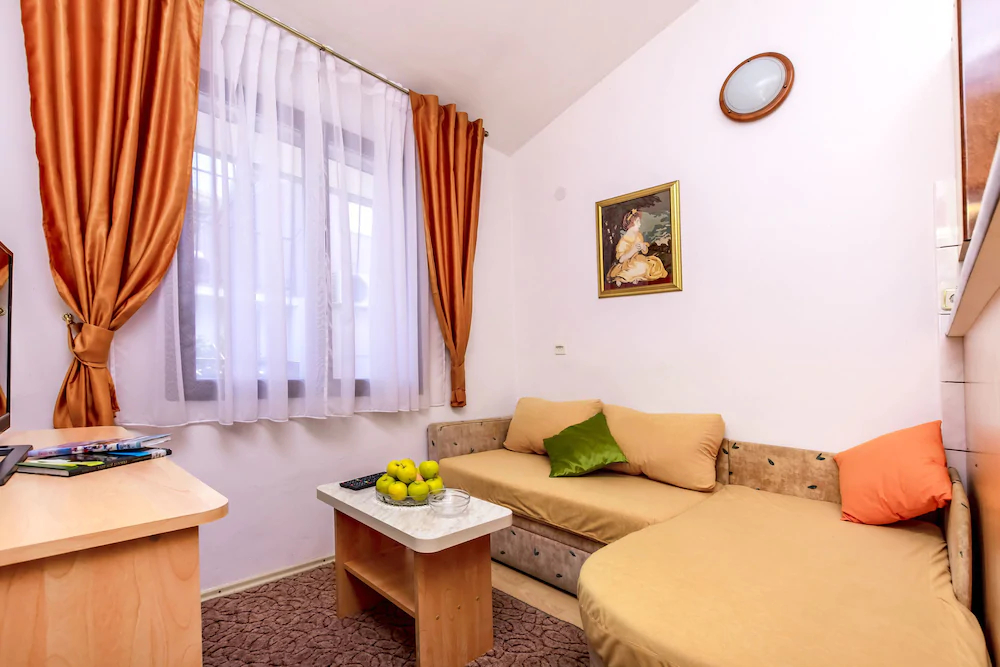 Apartments Mira Mark