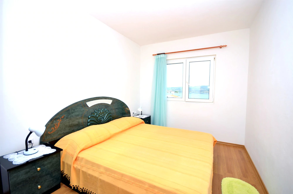 Apartments Mirta