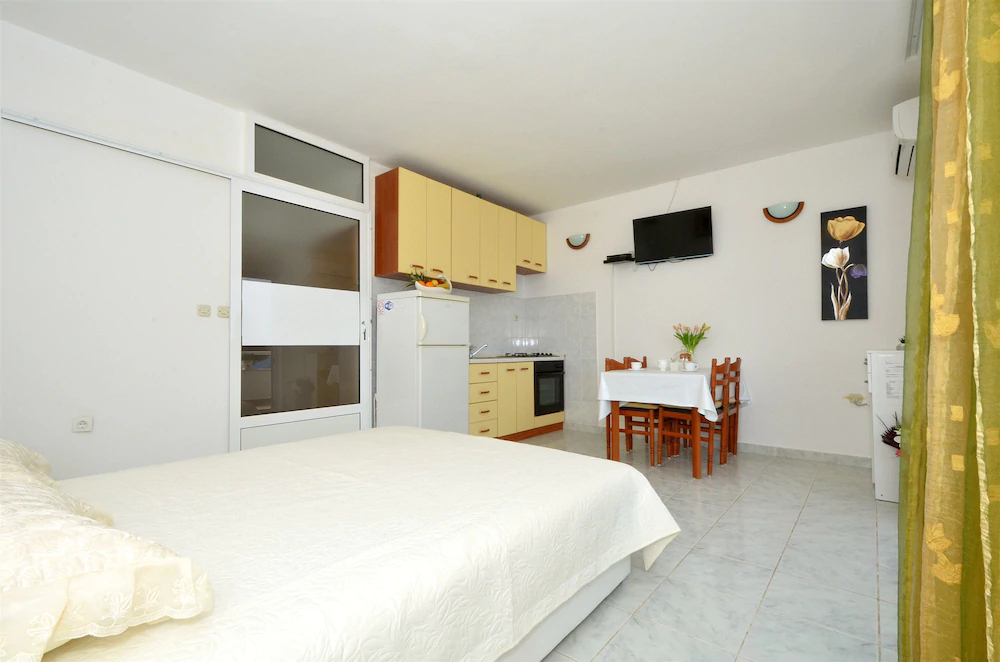Apartments Nina