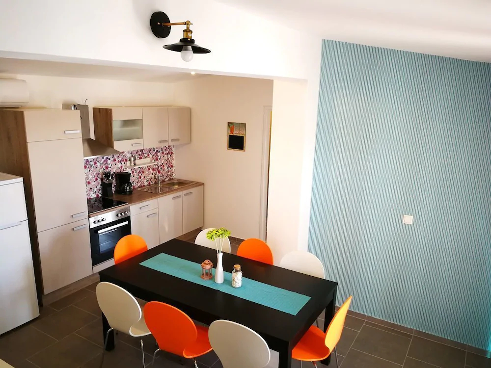 Apartments Sirius Rogoznica
