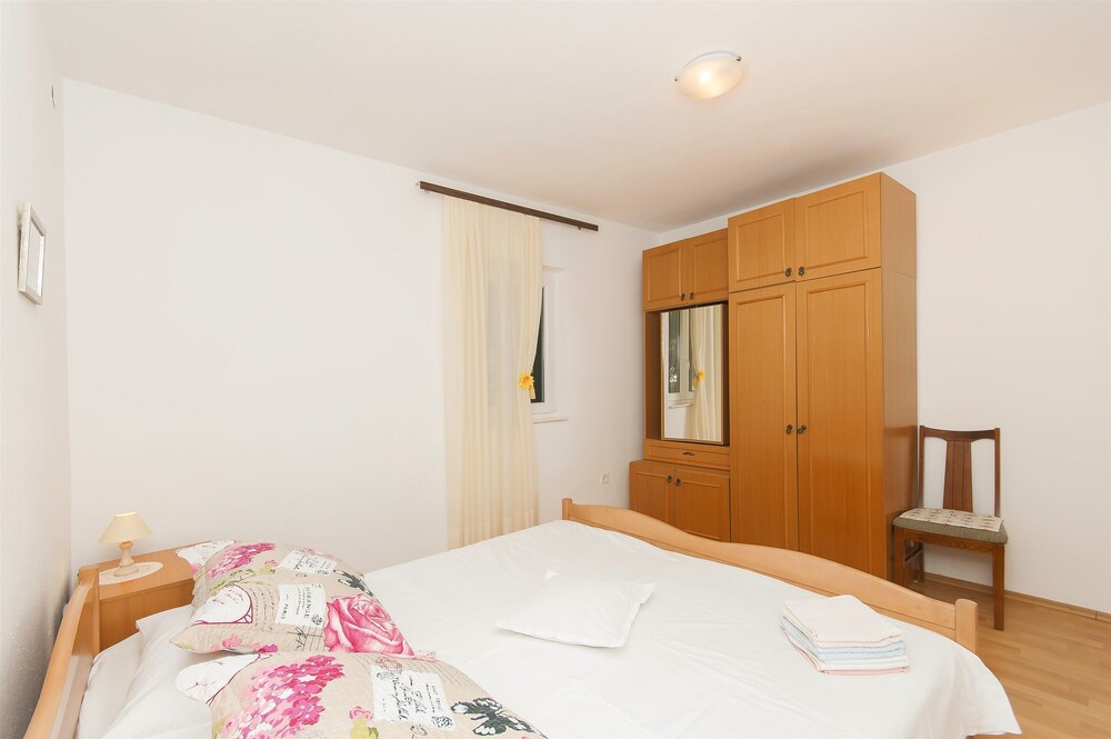 Apartments Srdan