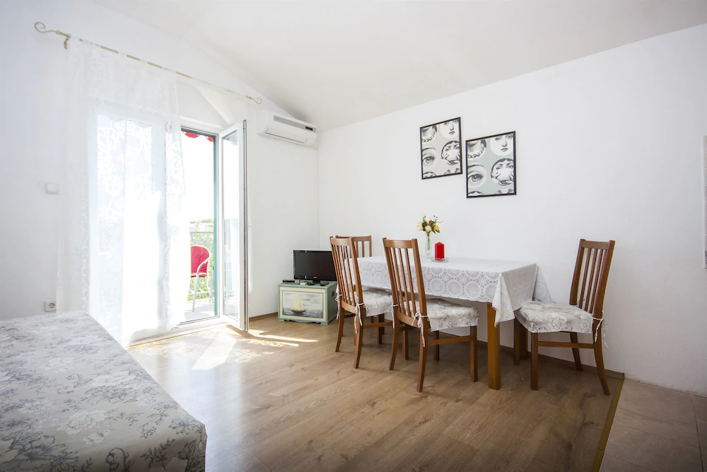 Apartments Suncica