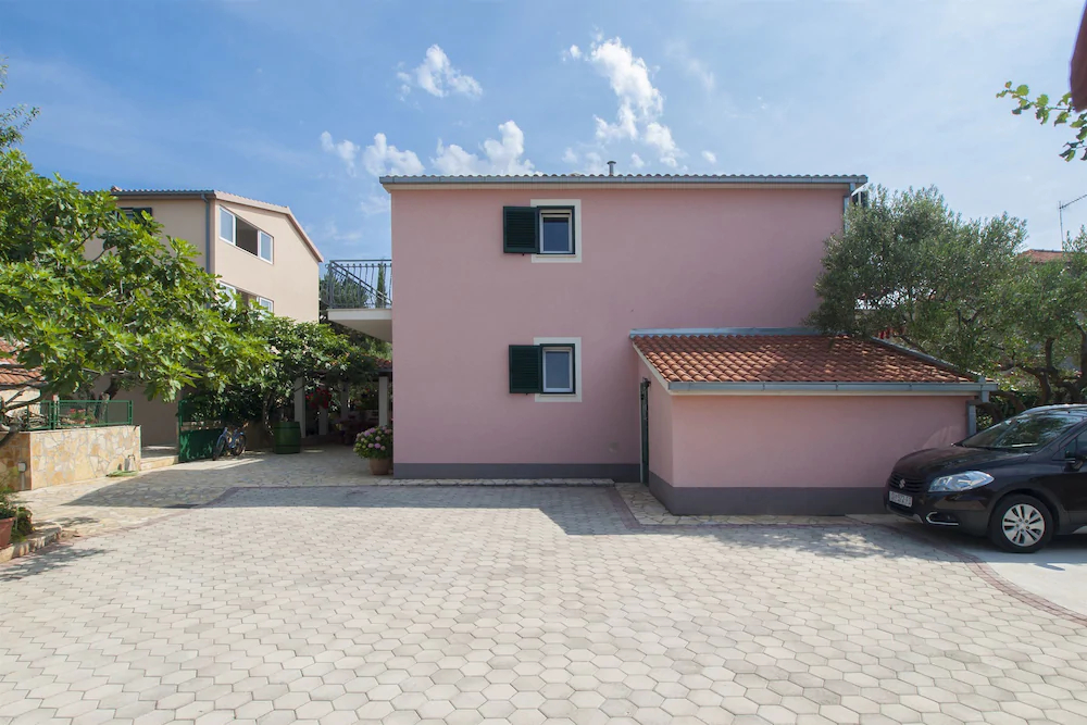 Apartments Suncica