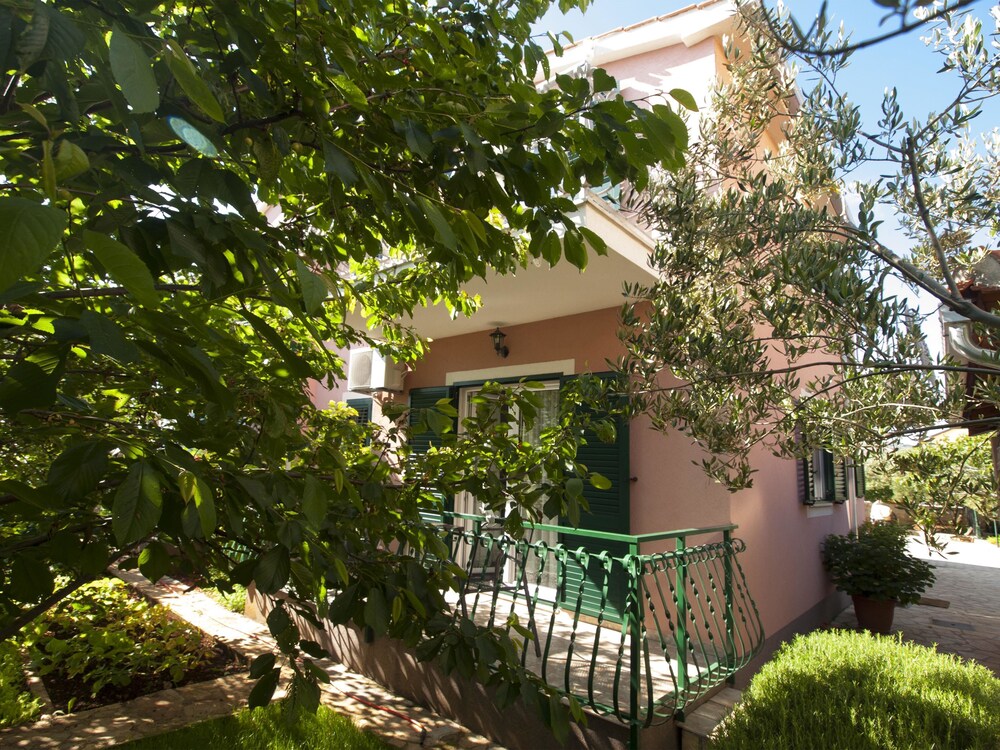 Apartments Suncica
