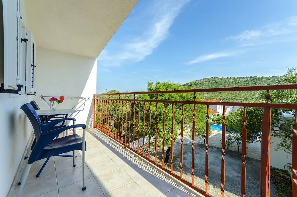 Apartments Ugrina
