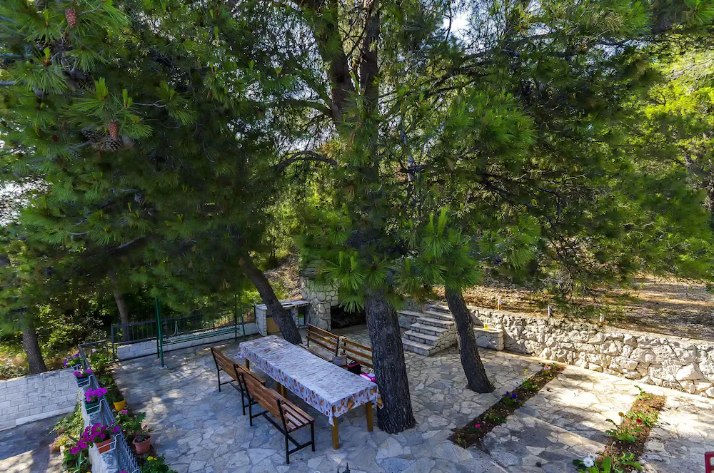 Apartments Ugrina