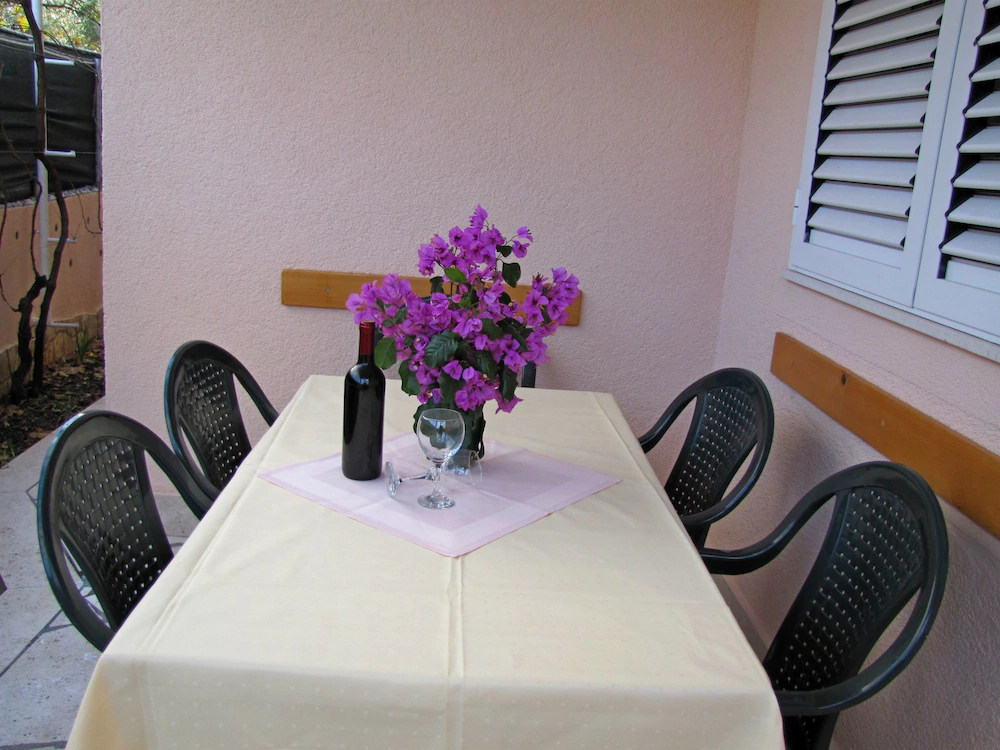Apartments Zdravko