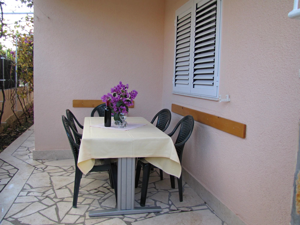 Apartments Zdravko