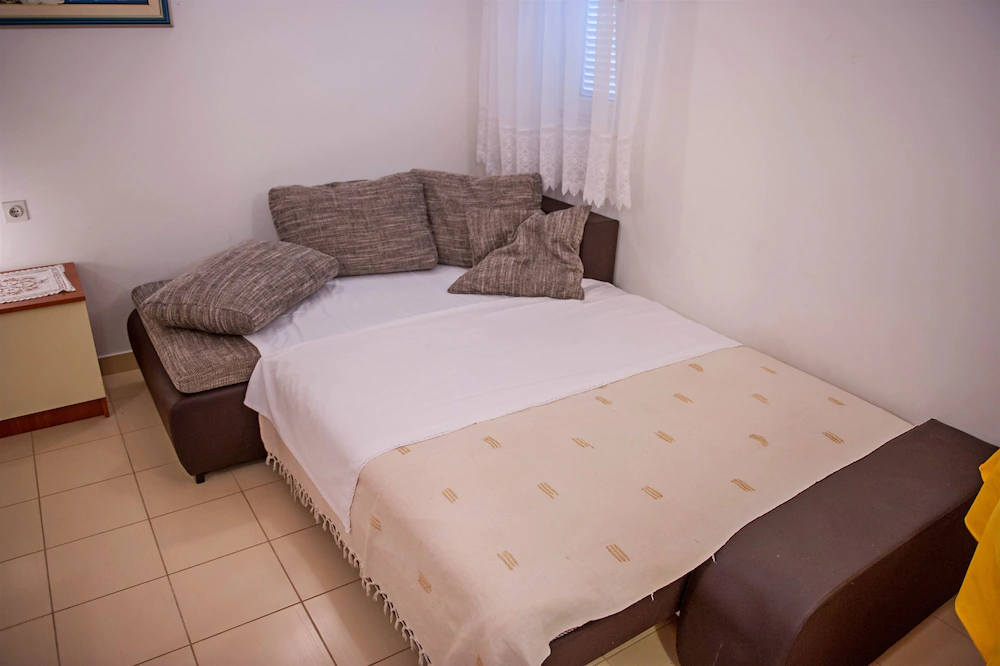 Apartments Zdravko