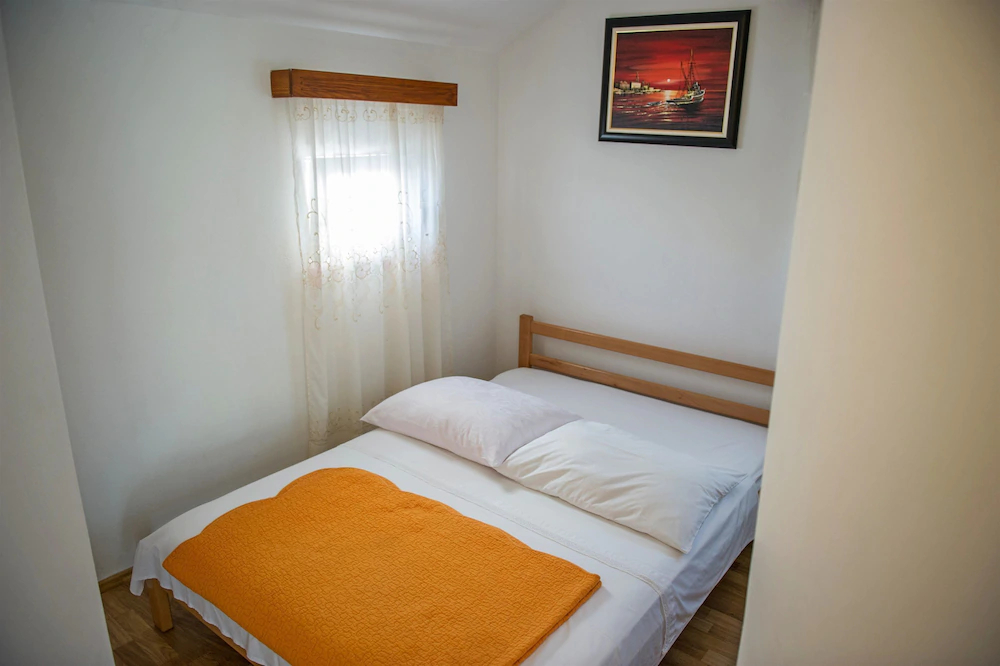 Apartments Zdravko