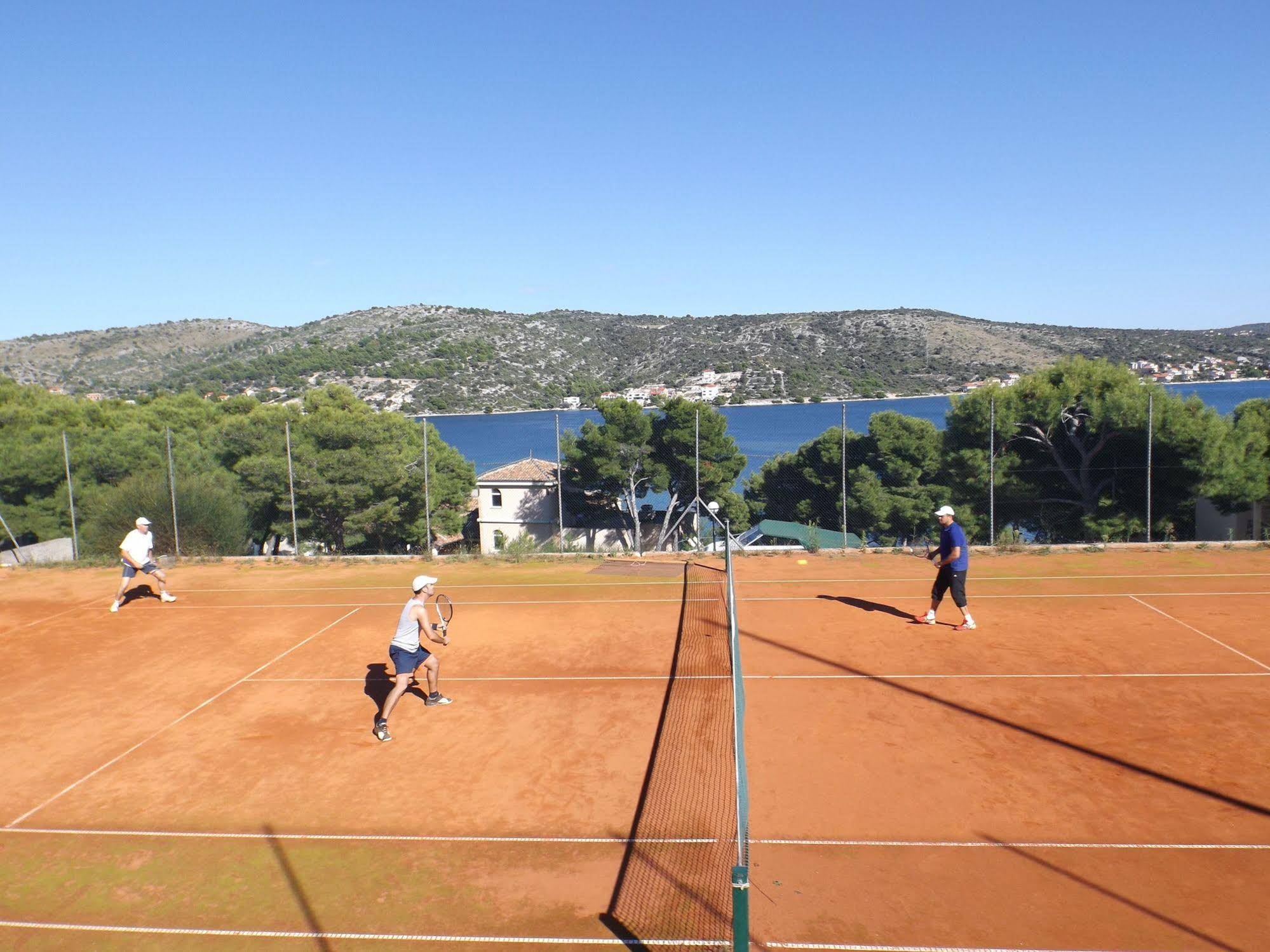 Ruzmarin Apartments