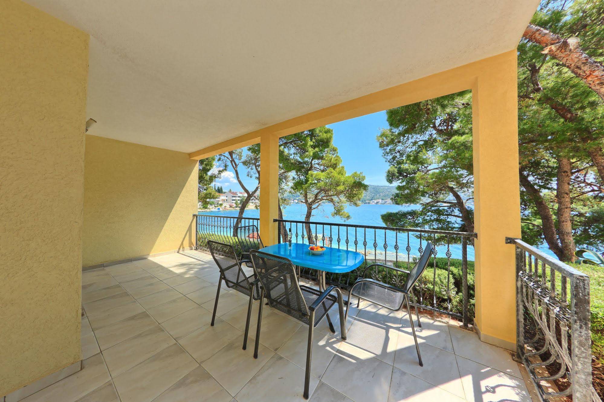Ruzmarin Apartments