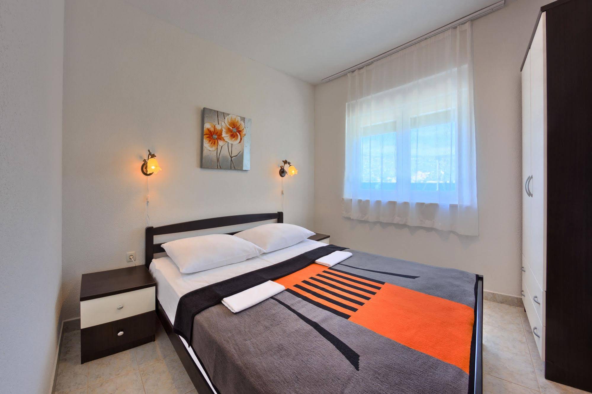 Ruzmarin Apartments