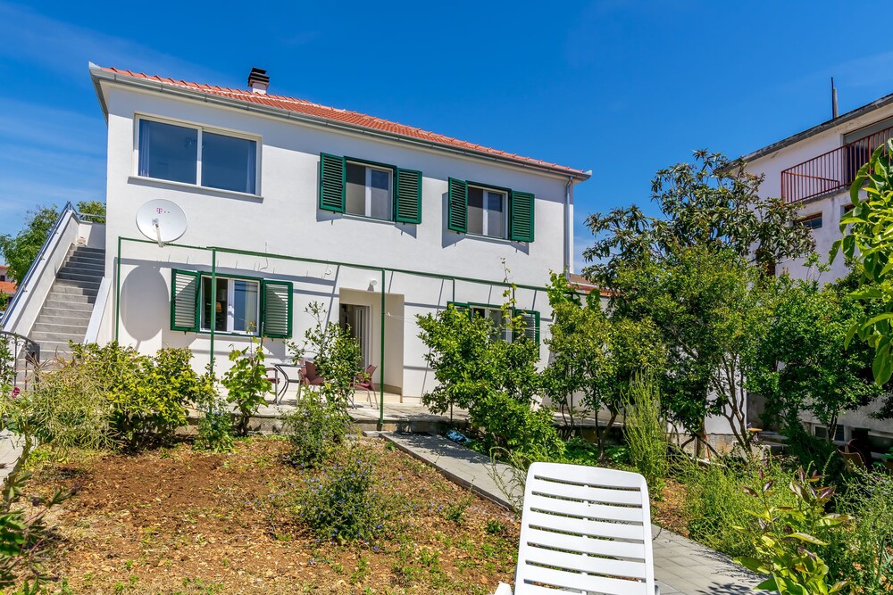 House Sahara