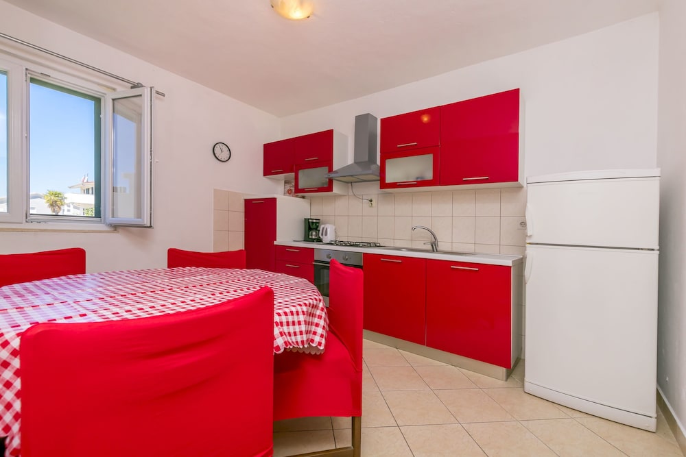 House Sahara