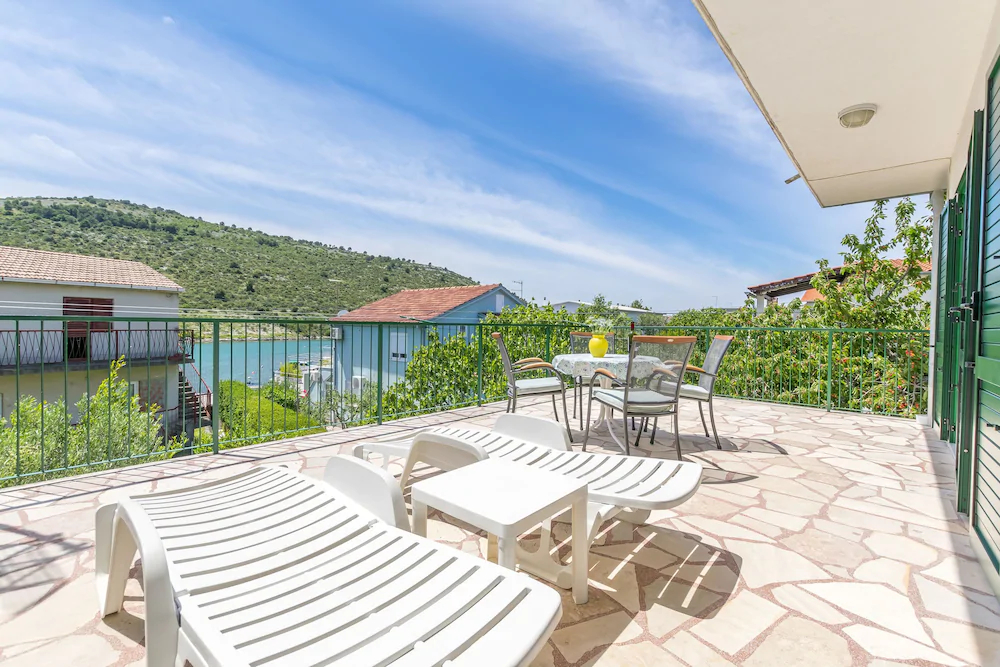 House Suncani Dvori