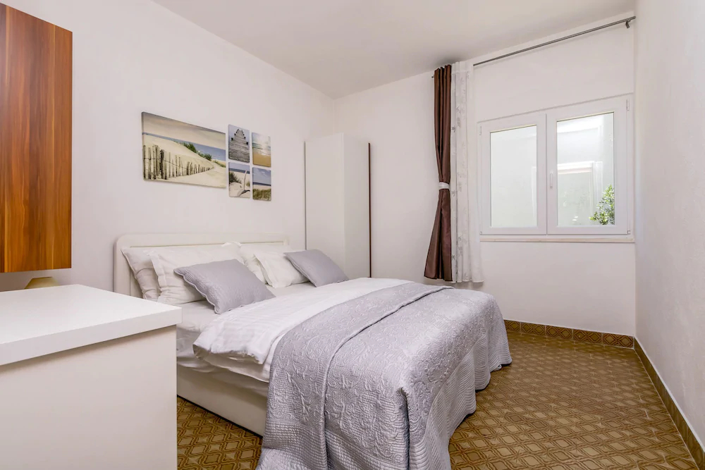 House Suncani Dvori
