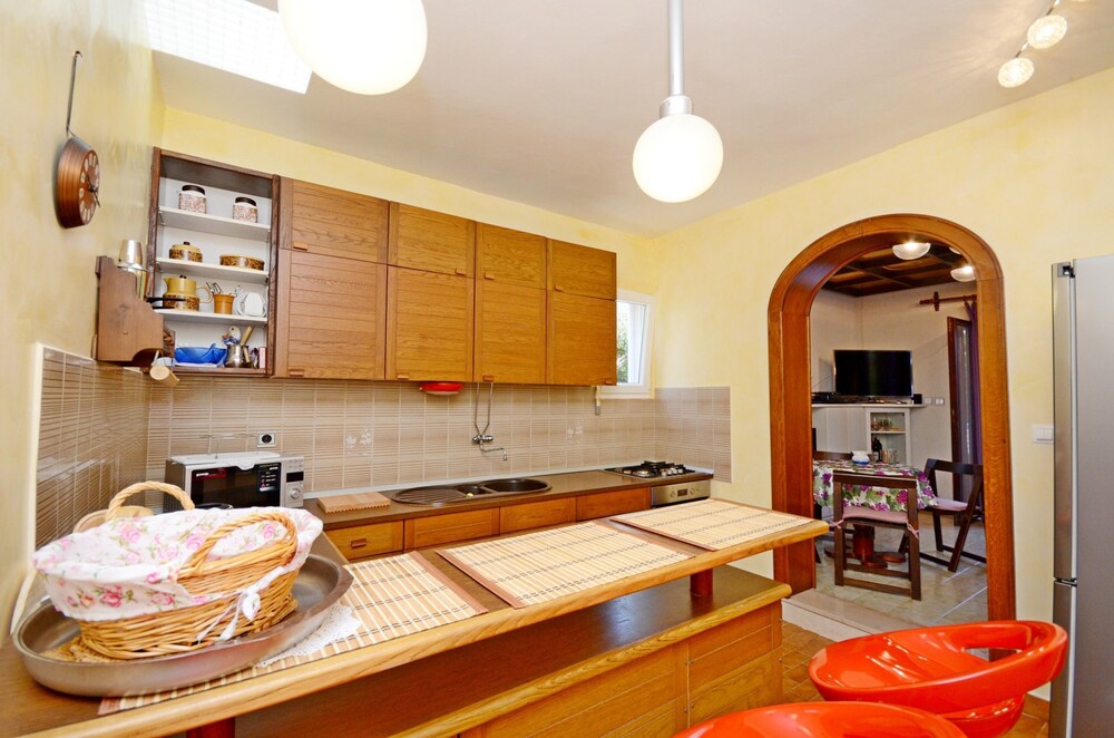 House Vesna