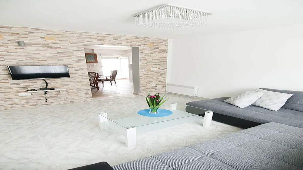 Villa Mona