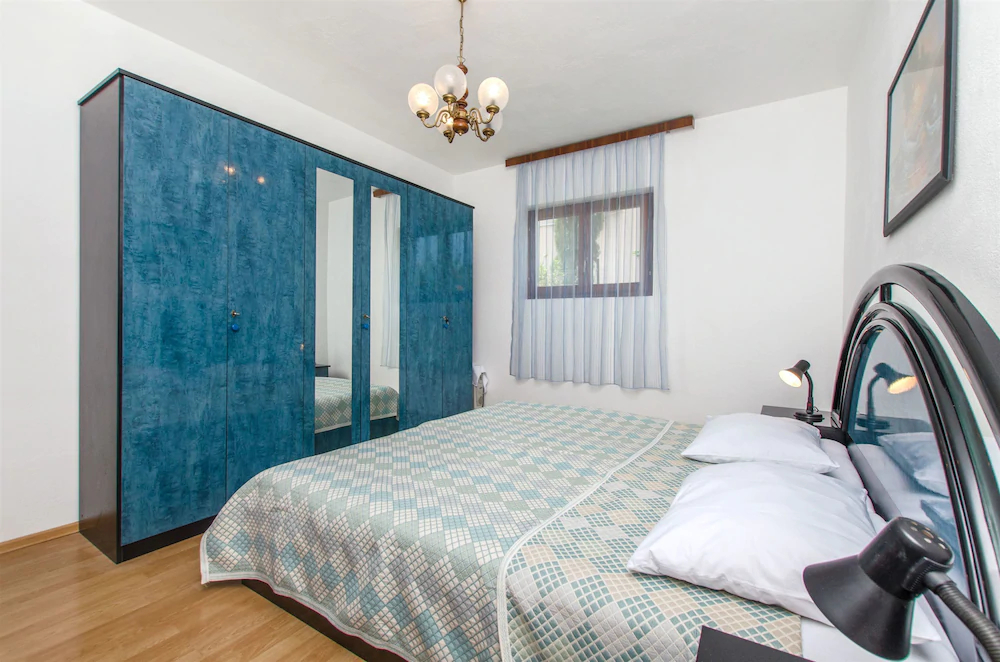 Apartments Mirjana