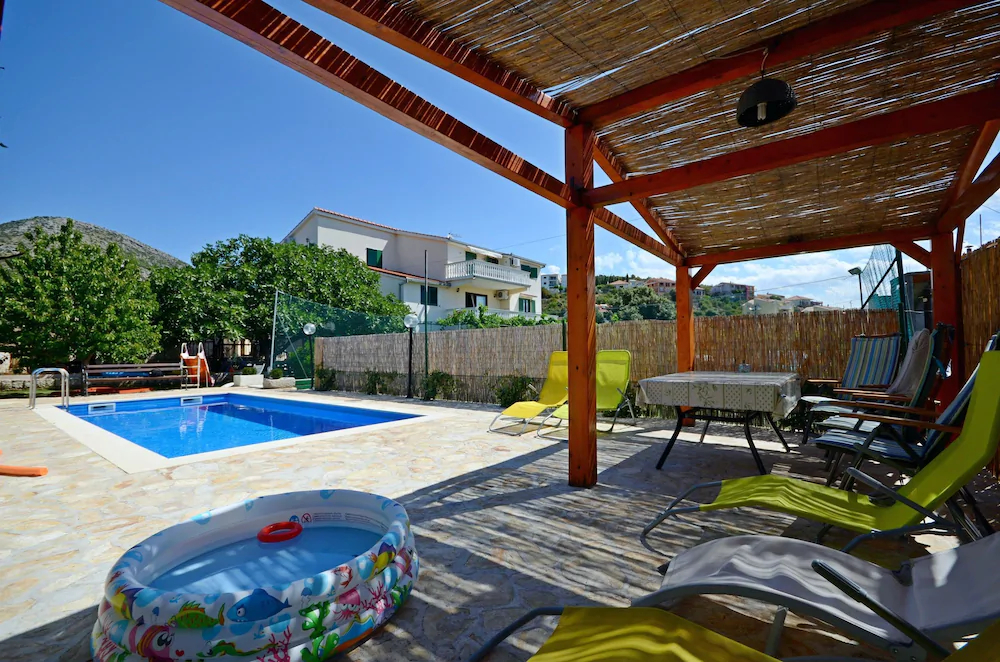 Apartments Mirko