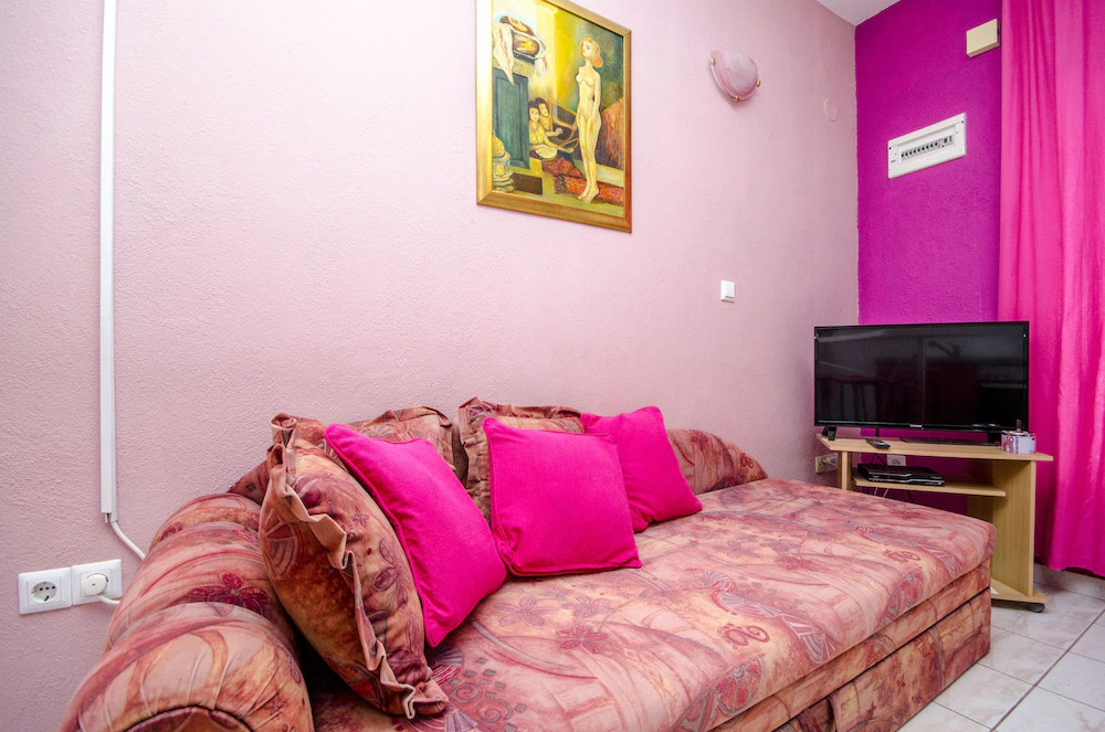 Apartments Pupa