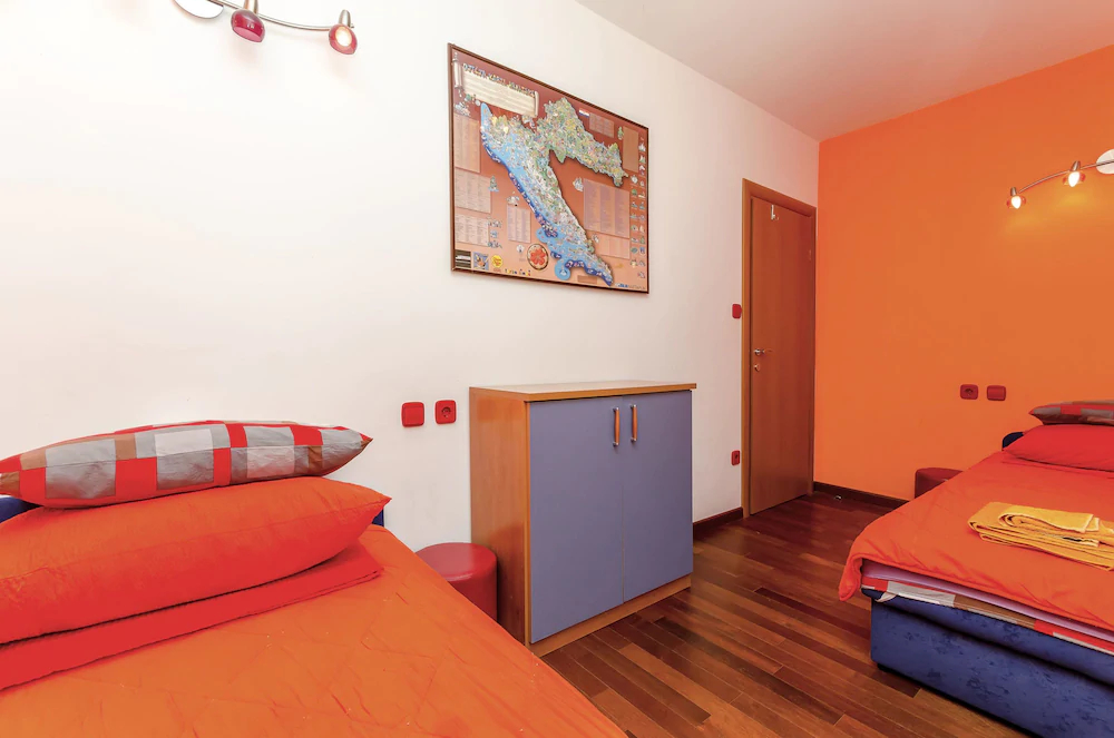 Apartments Pupa