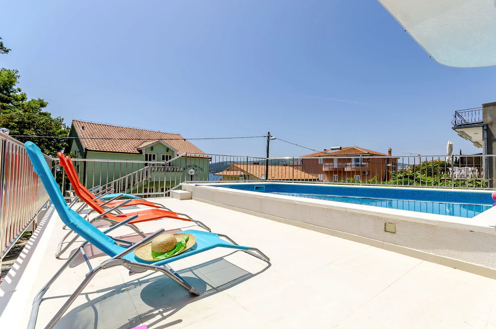 Apartments Pupa