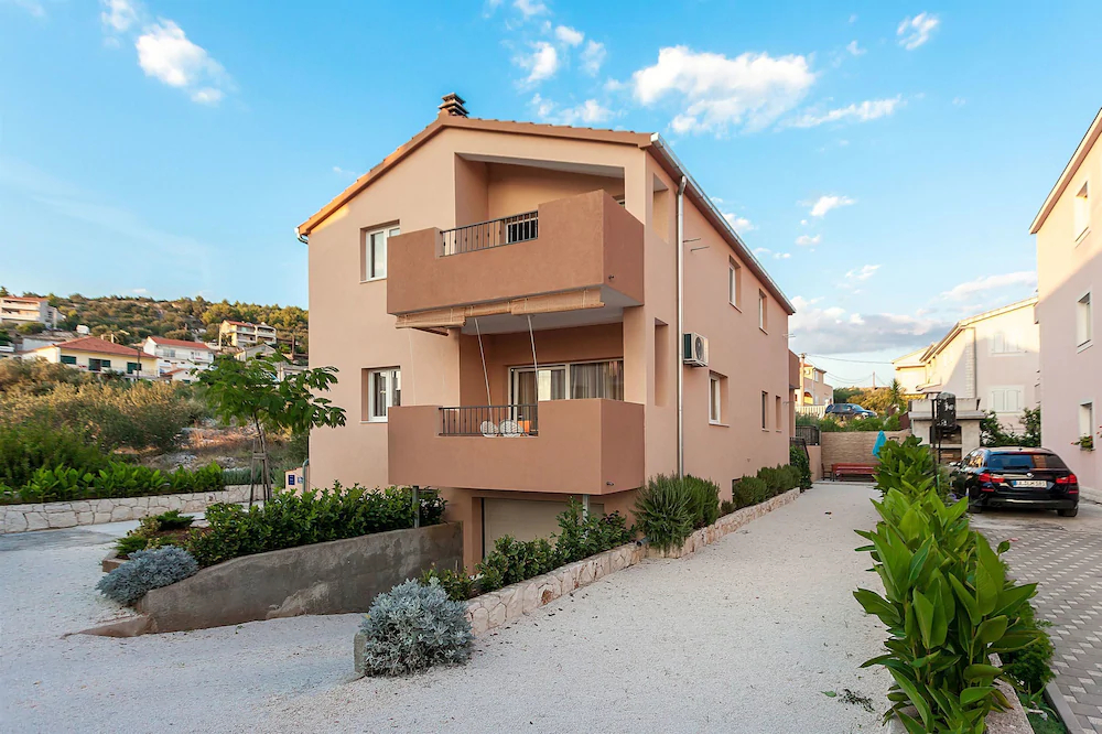 House Ante