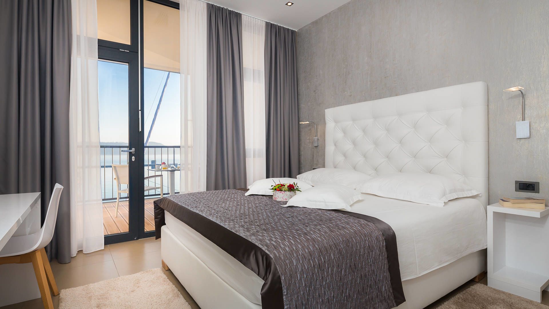 Marina Baotic Apartments
