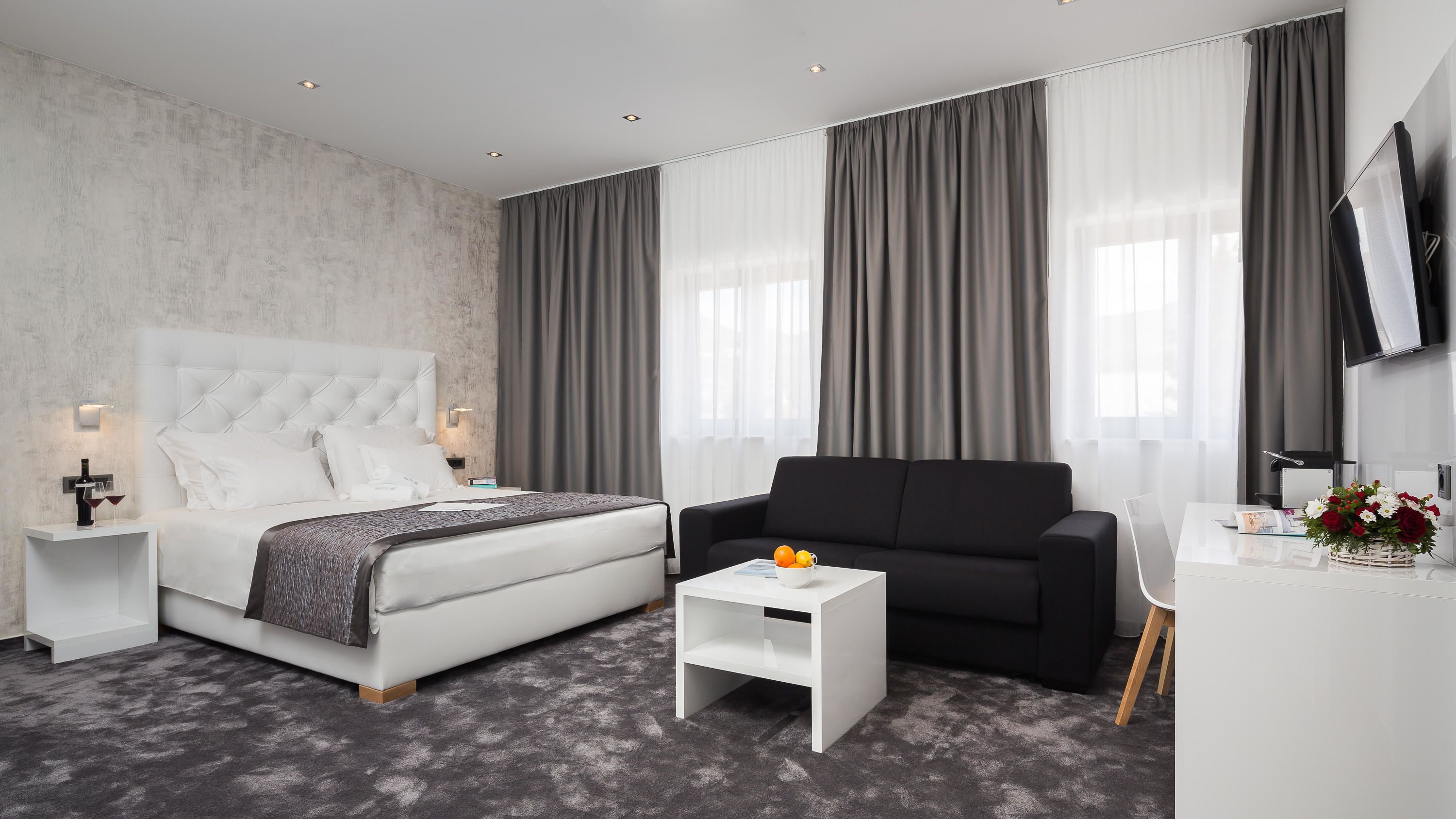 Marina Baotic Apartments