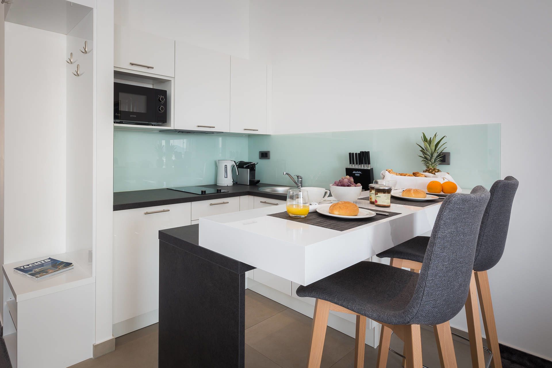 Marina Baotic Apartments