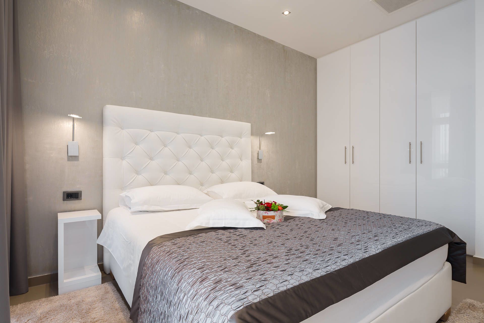 Marina Baotic Apartments