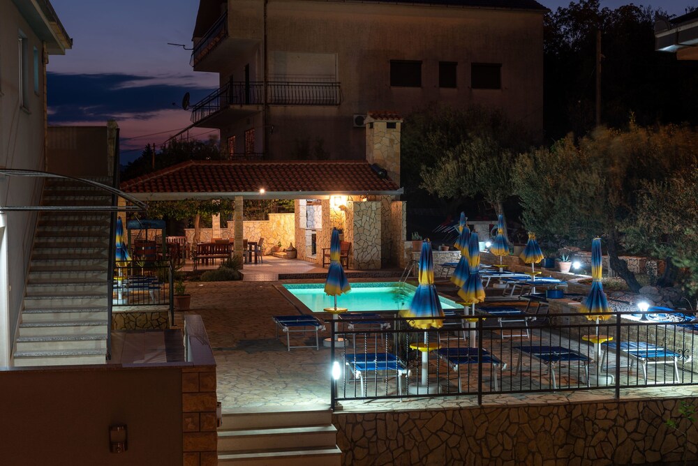 Apartments Grga