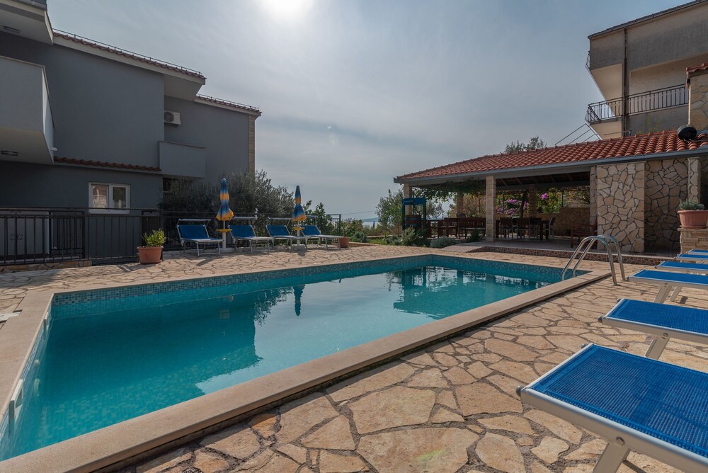 Apartments Grga