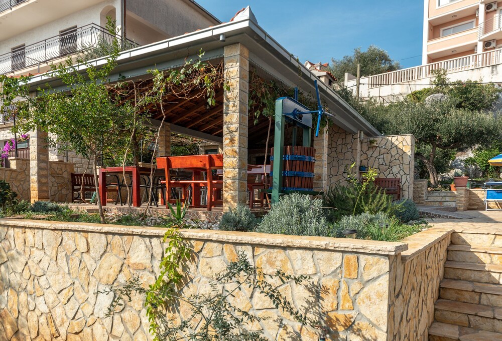 Apartments Grga