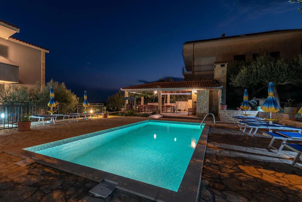 Apartments Grga
