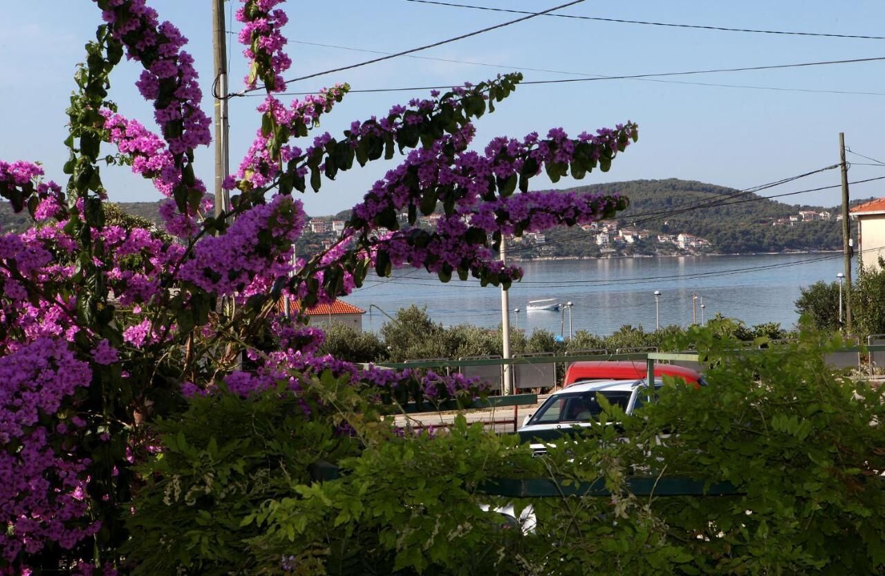 Villa In Seget