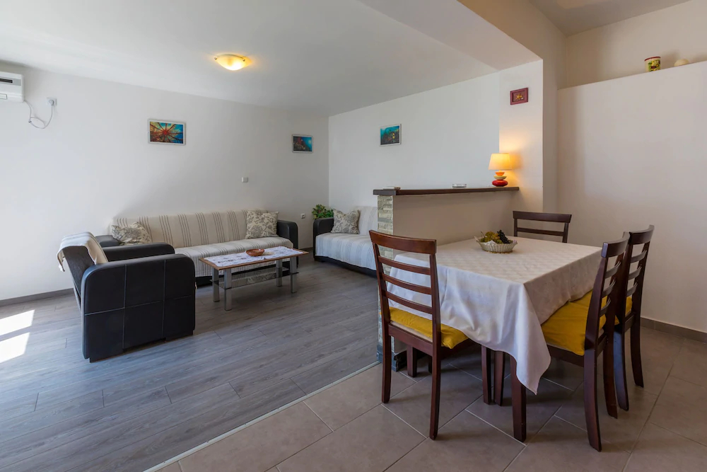 Apartments Bellamare