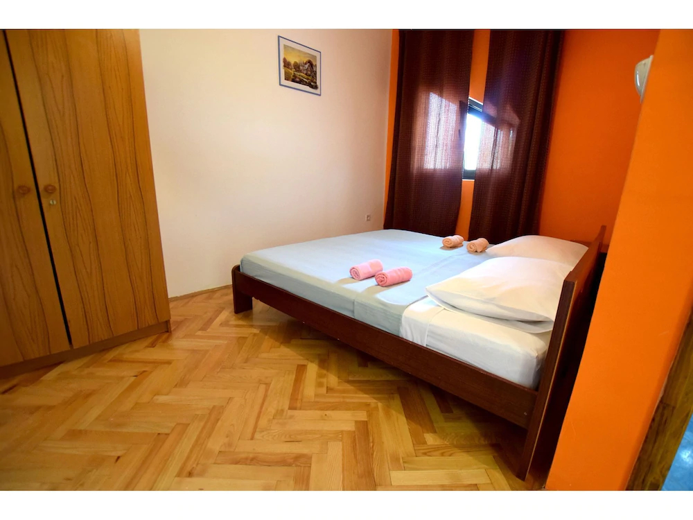 Apartments La Room