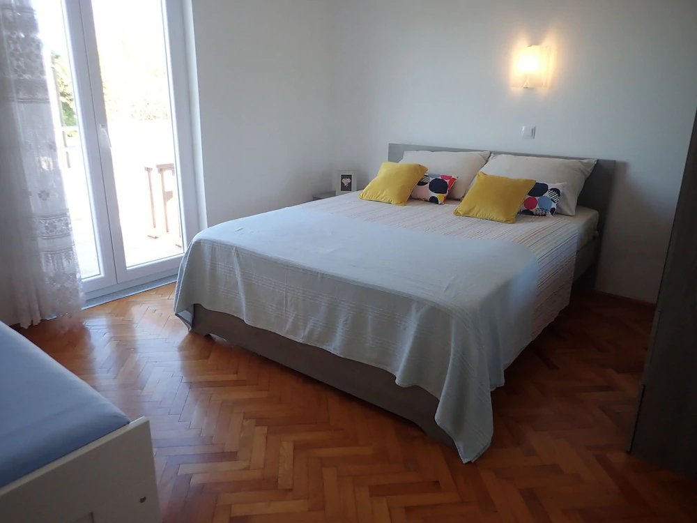 Apartments La Room